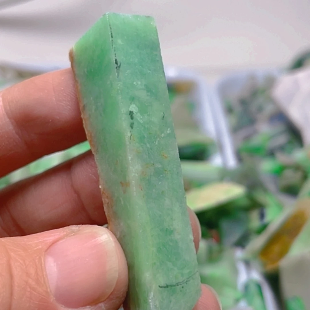 【闪购商品】翡翠颈饰未镶嵌莉****心