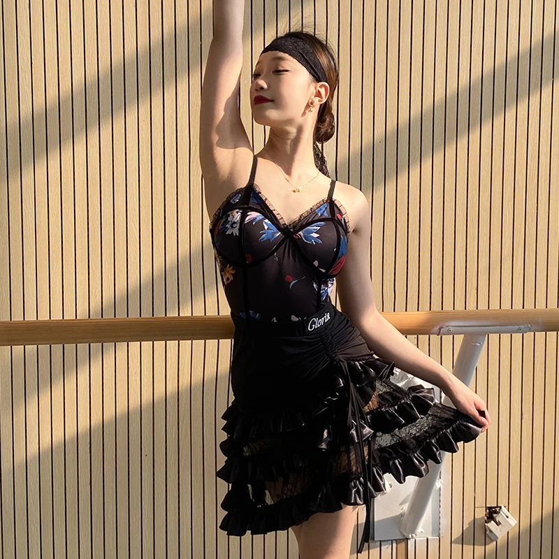 歌瑞亚拉丁舞服女款春夏新款百搭印花吊带连裆上衣训练表演服1144