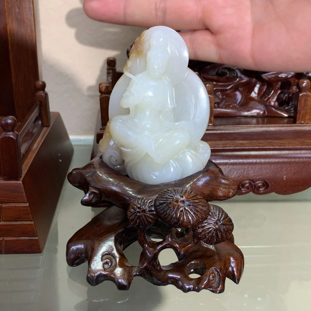 未镶嵌和田玉摆件