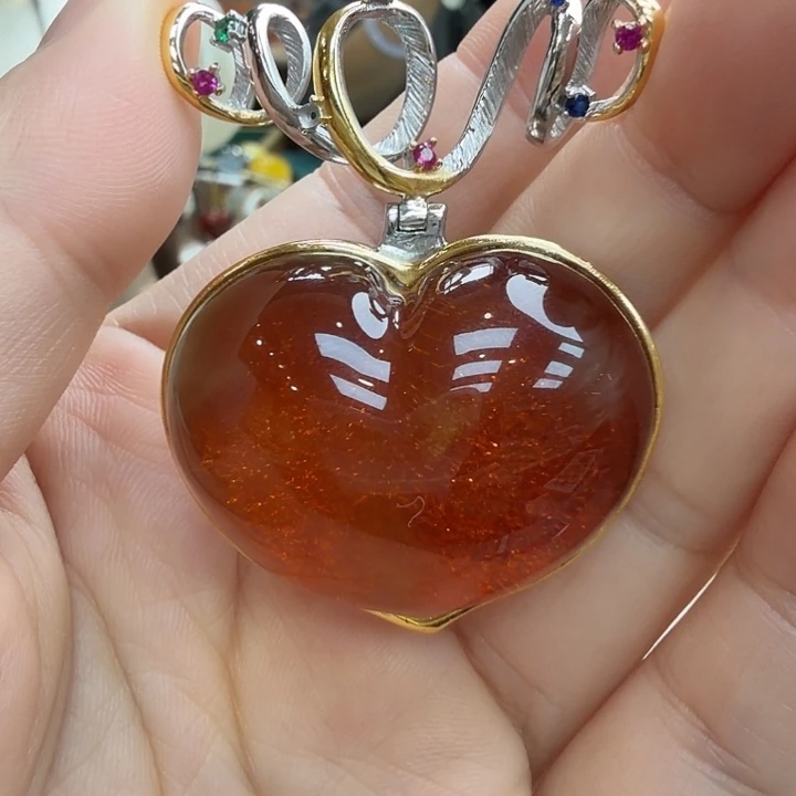 琥珀未镶嵌珠宝奇石