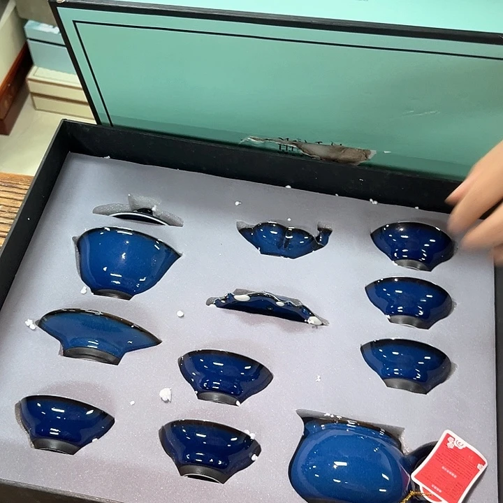 孤品茶具套装等。