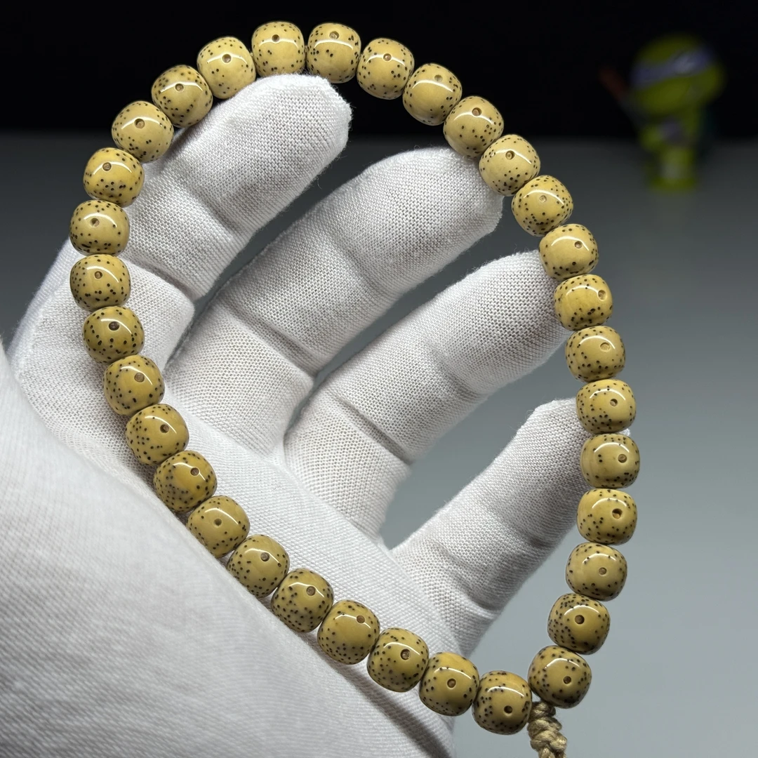 星月菩提手持把件 9X8 正月留白老型桶珠 同枝石玉瓷白料打底33粒