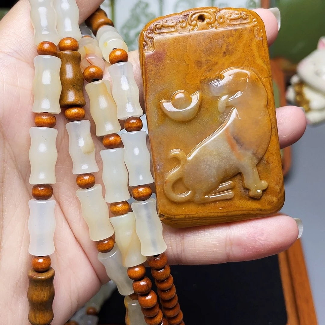 七***人新疆昆仑山脉料生肖狗牌