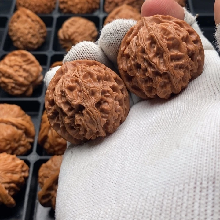 文玩核桃把件隆苹果