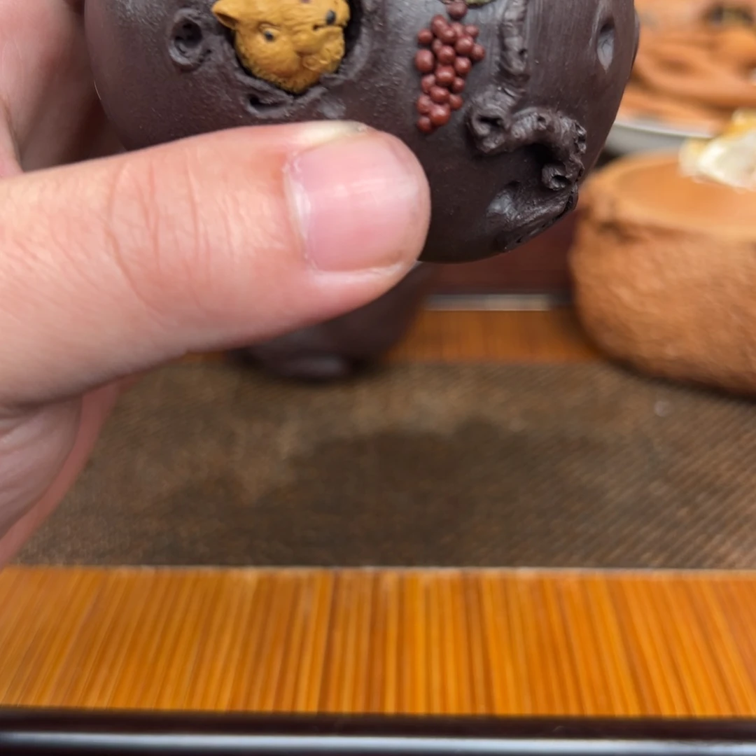 紫砂茶杯小*葡萄刚回家就哭了啦啦啦