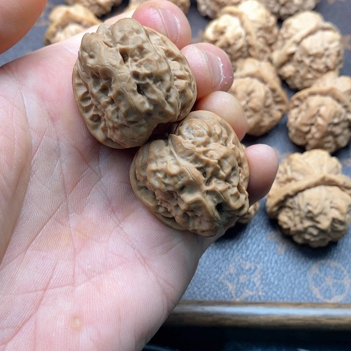 文玩核桃吊坠蛤蟆头