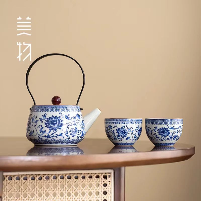 宽口青花-缠枝莲提梁壶（一壶两杯）+茶盘 -ZHZ317（众）