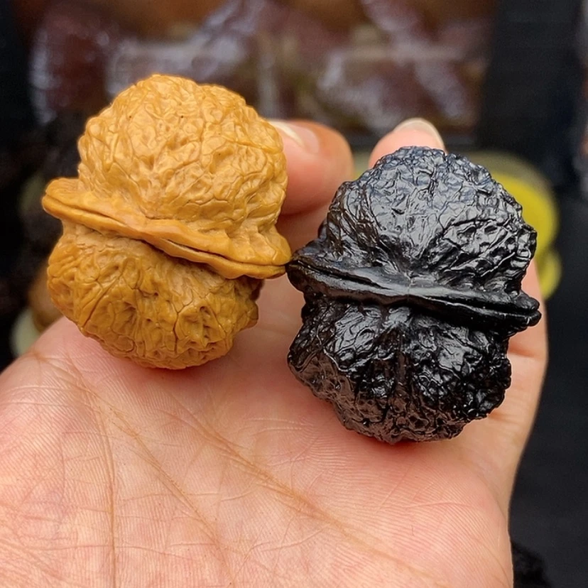 【闪购商品】文玩核桃把件38尺饕餮金蟾52克