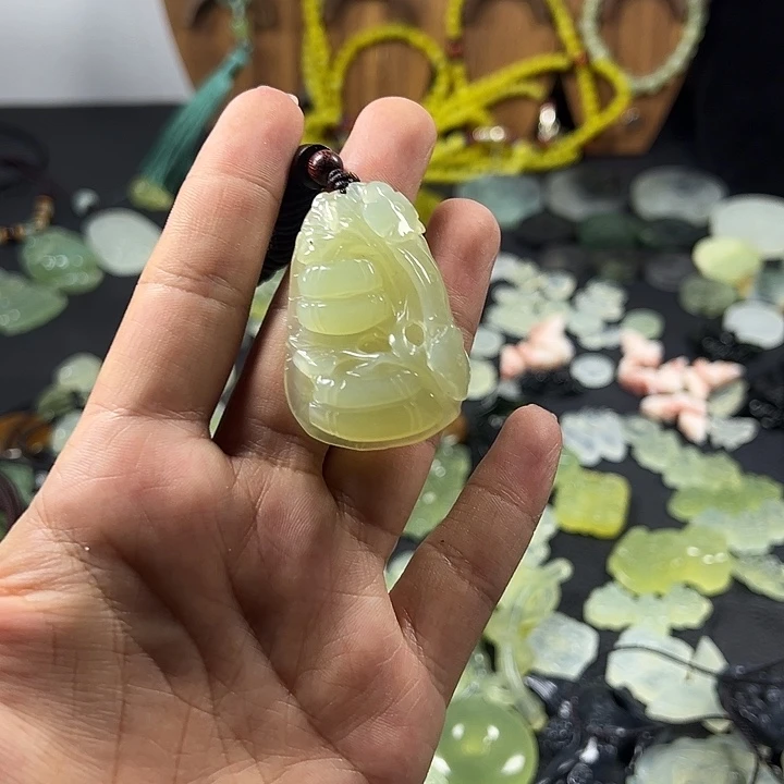 未镶嵌岫玉吊坠(不含链)