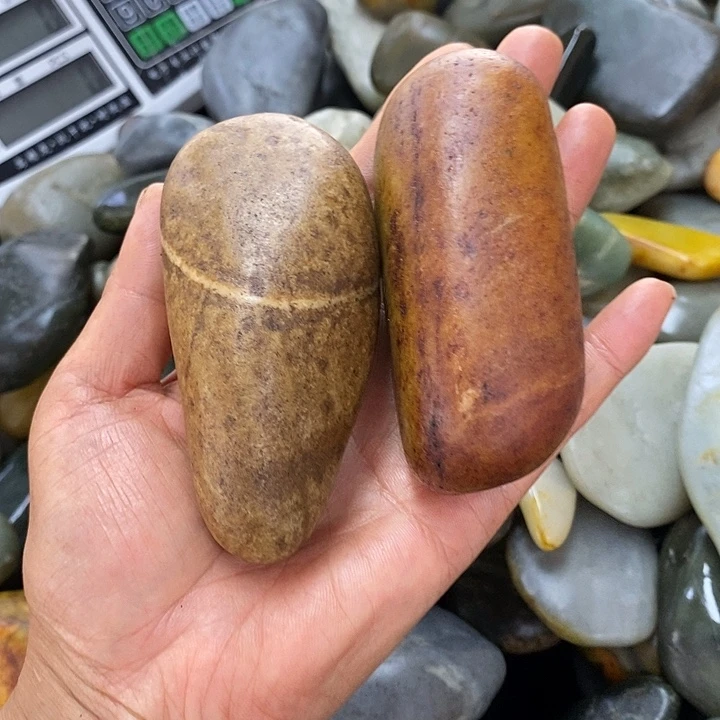 寒***隐和田玉（糖玉）未镶嵌挂件