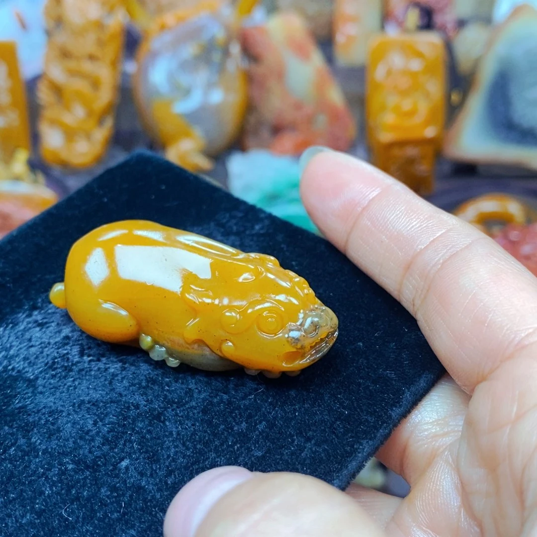 未镶嵌石英质玉（黄龙玉）吊坠(不含链)