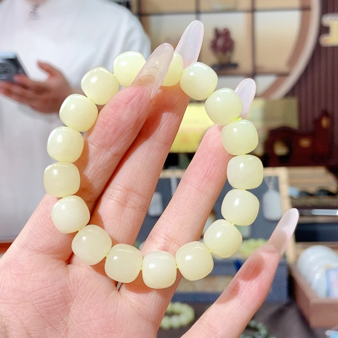 和田玉未镶嵌手链