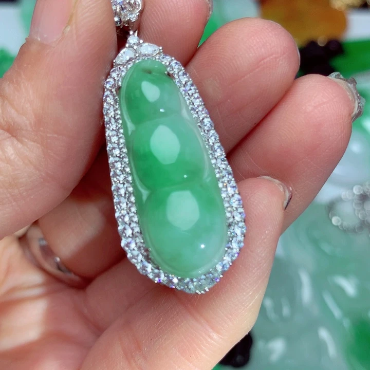 翡翠吊坠(不含链)未镶嵌