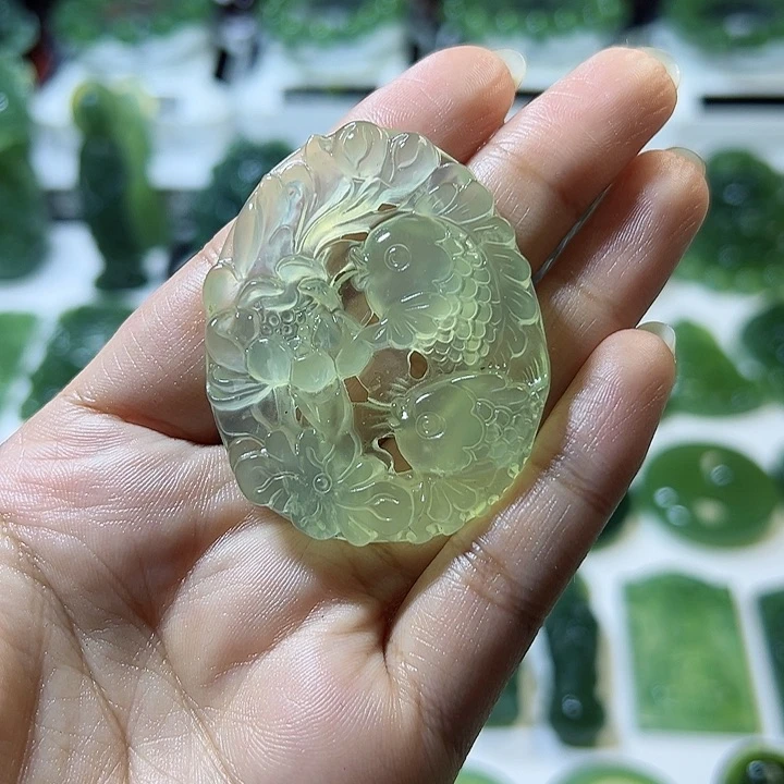 蛇纹石玉颈饰未镶嵌H*R