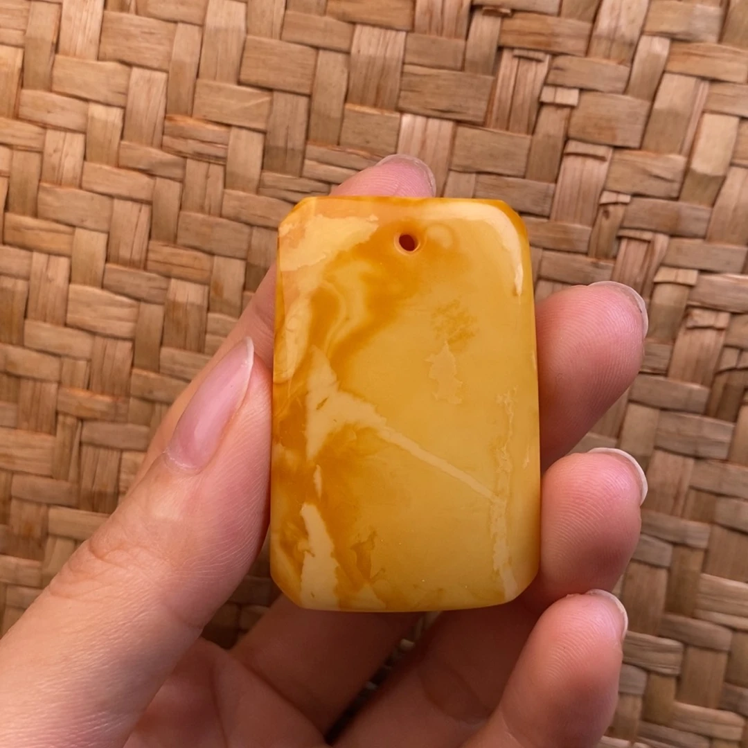 未镶嵌琥珀裸石蜜蜡M