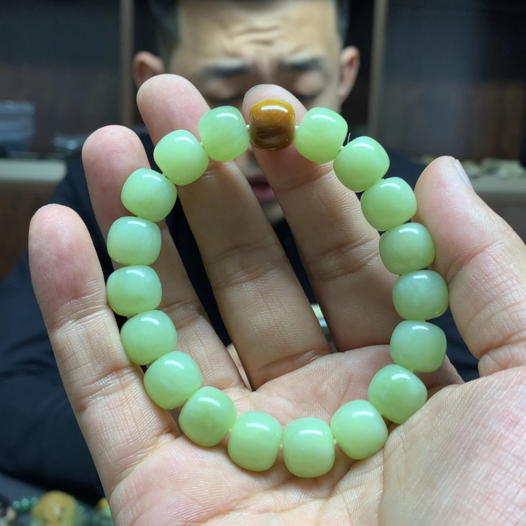 岫岩河磨玉（透闪石质玉）手链未镶嵌玉*缘