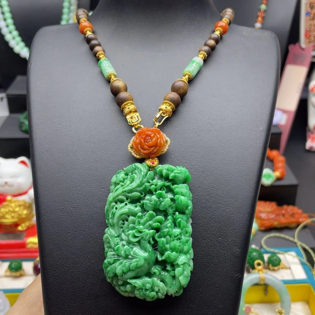 翡翠未镶嵌颈饰翡翠凤凰