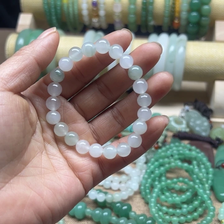 石英岩玉合金颈饰