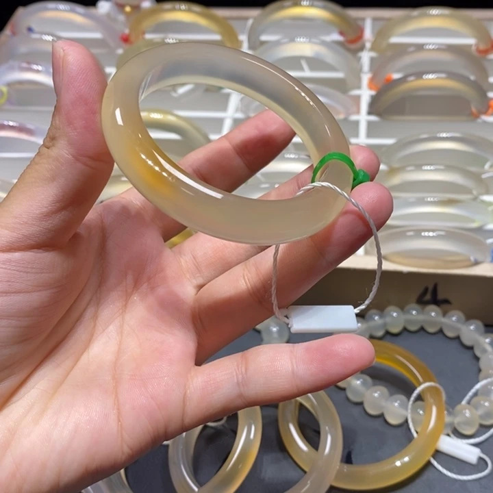 玛瑙/玉髓手镯未镶嵌艾莉