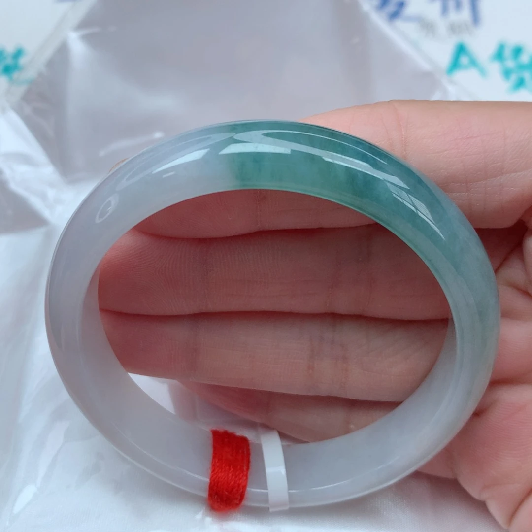 翡翠手镯未镶嵌53.6圈 水墨画半山水