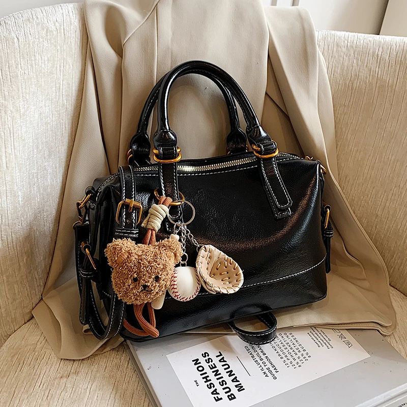 高级感秋冬流行小包包女款爆款2025新款百搭斜挎包手提包波士顿包