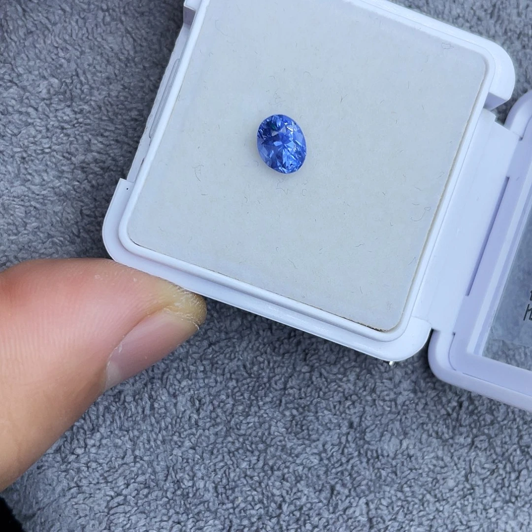 蓝宝石裸石1.35Ct