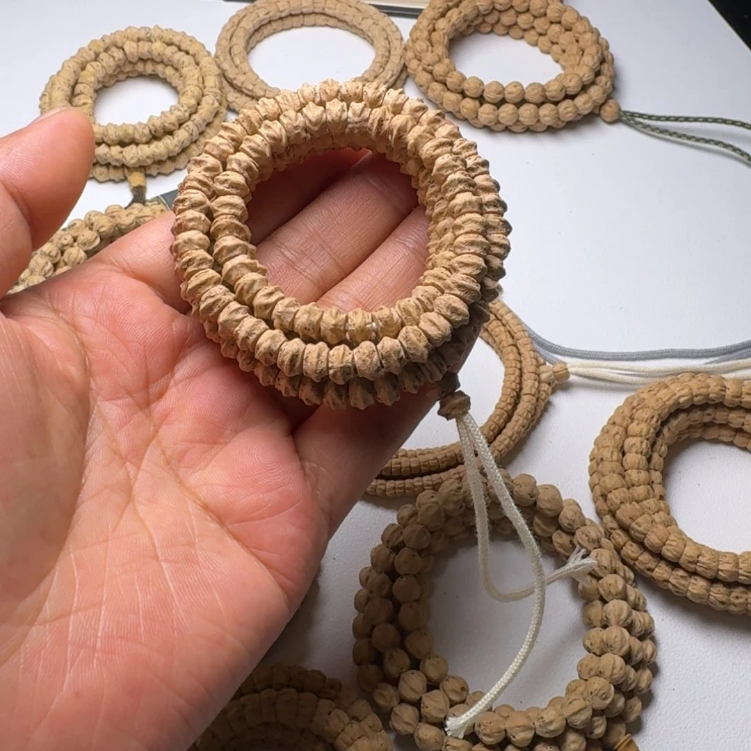 柏香籽/百香籽吊坠藏切