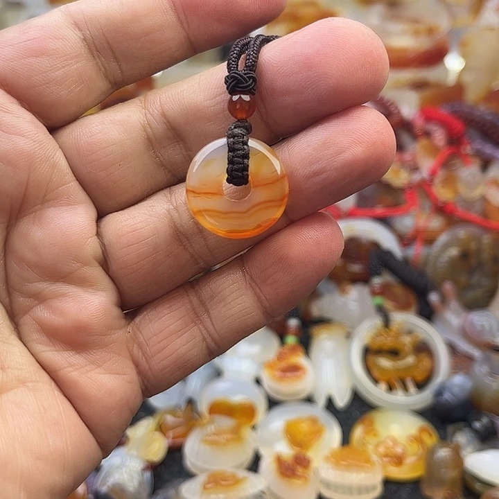 玛瑙/玉髓未镶嵌颈饰