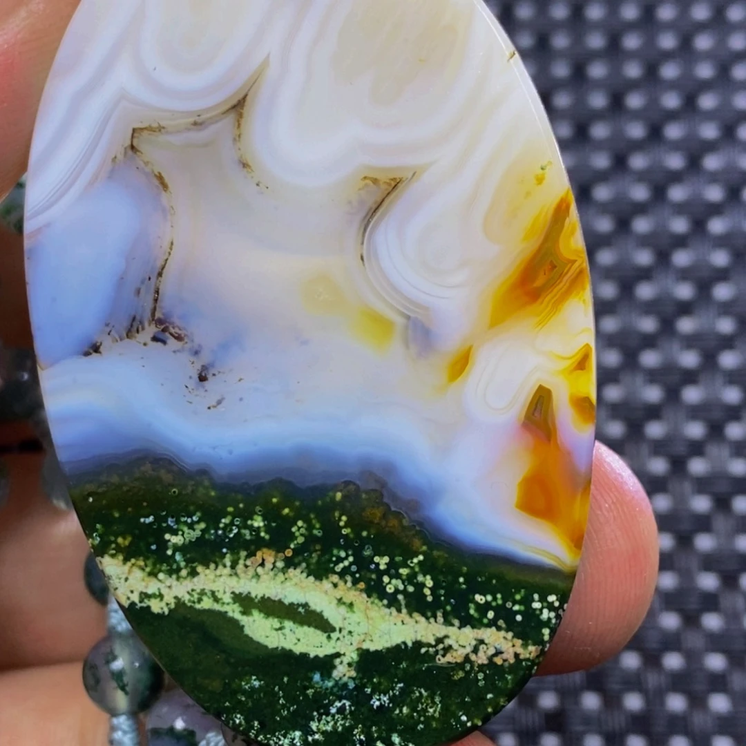 玛瑙/玉髓颈饰未镶嵌路*