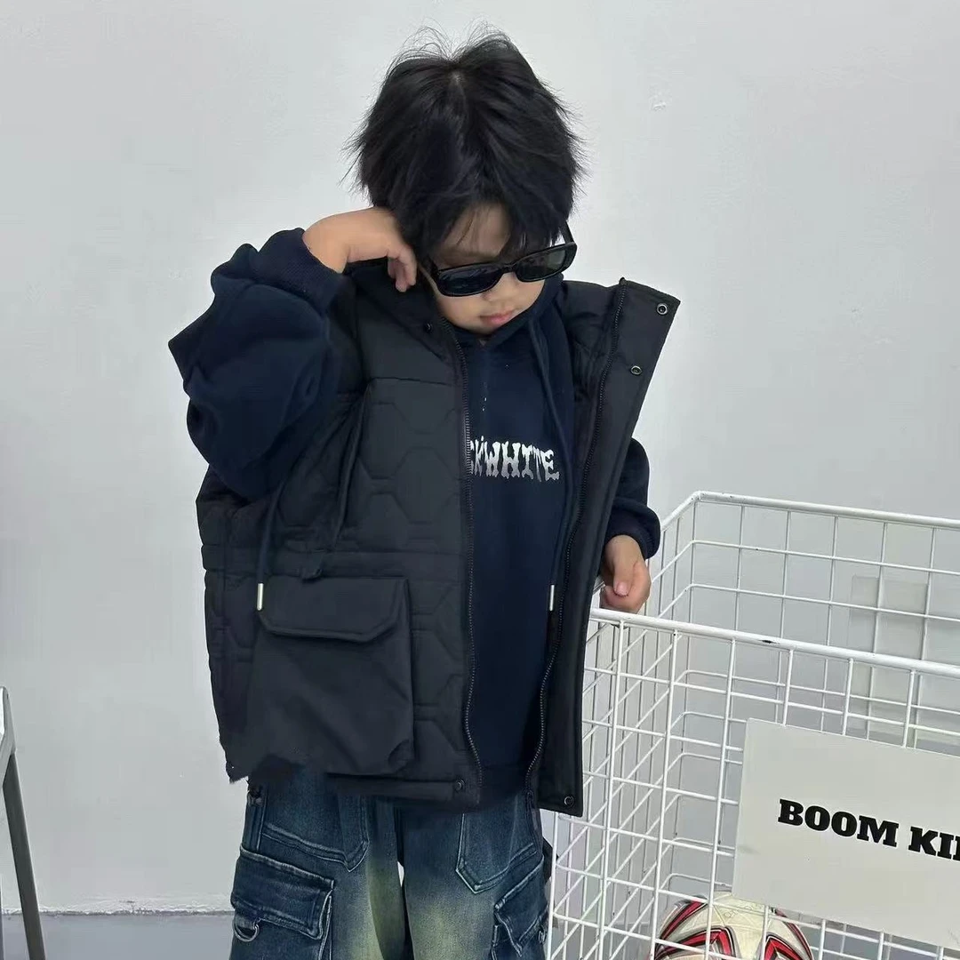 C4-6。66102冬季保暖马甲外套童装