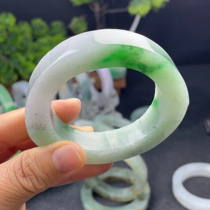 定制翡翠不退不换未镶嵌