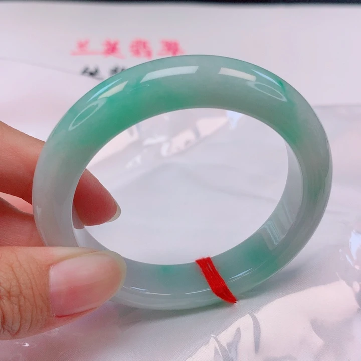 翡翠未镶嵌手镯51圈