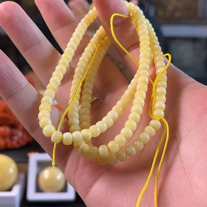 琥珀裸石未镶嵌爱*萌蜜蜡脖挂