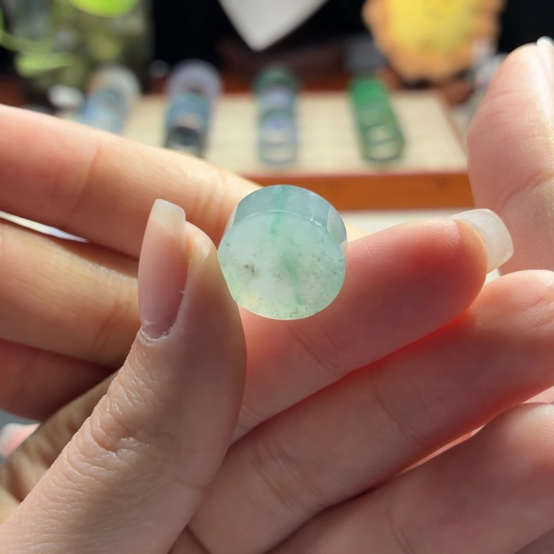未镶嵌定制翡翠冰绿乌鸡