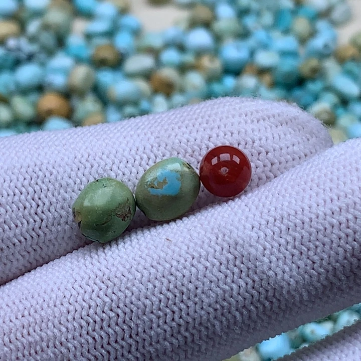 南红玛瑙未镶嵌珠宝奇石