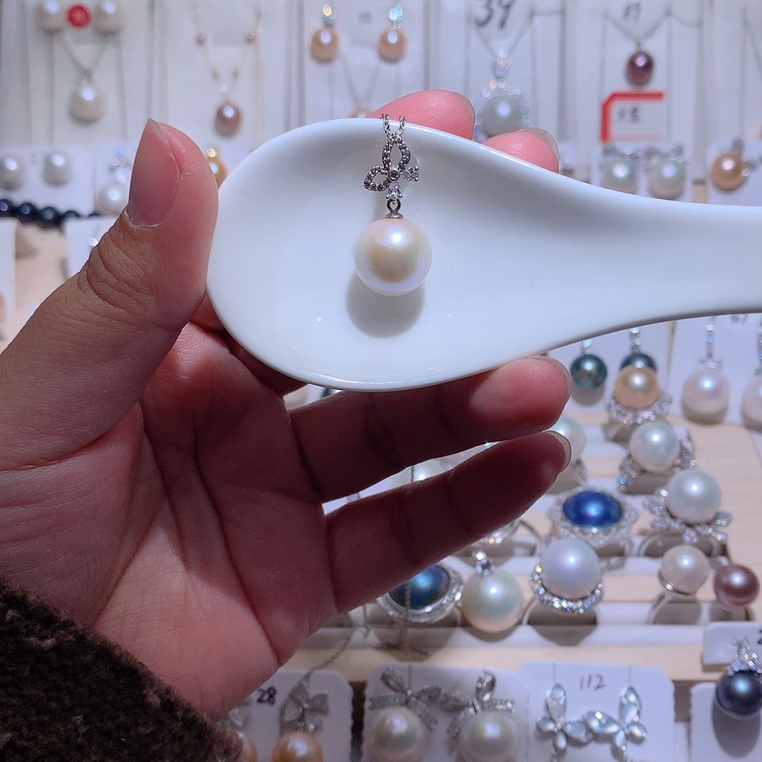 淡水珍珠吊坠(赠链)银S925镶嵌CC12.7mm