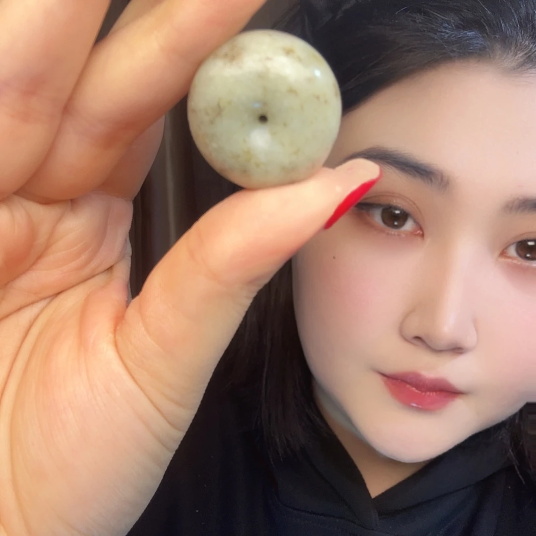 和田玉（糖玉）未镶嵌颈饰1