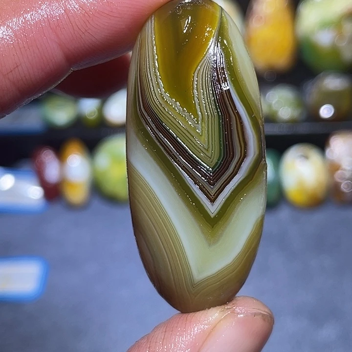 玛瑙/玉髓未镶嵌珠宝奇石