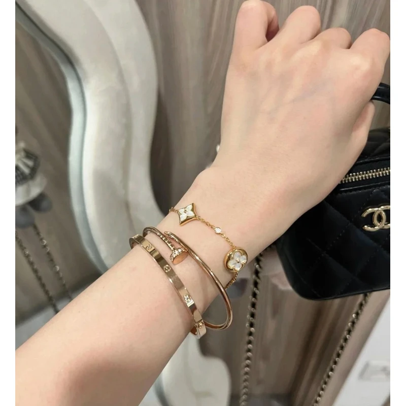 钛钢手镯 法式高版本钉子手镯5005