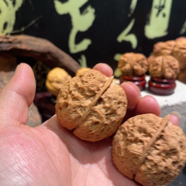 文玩核桃把件编号24