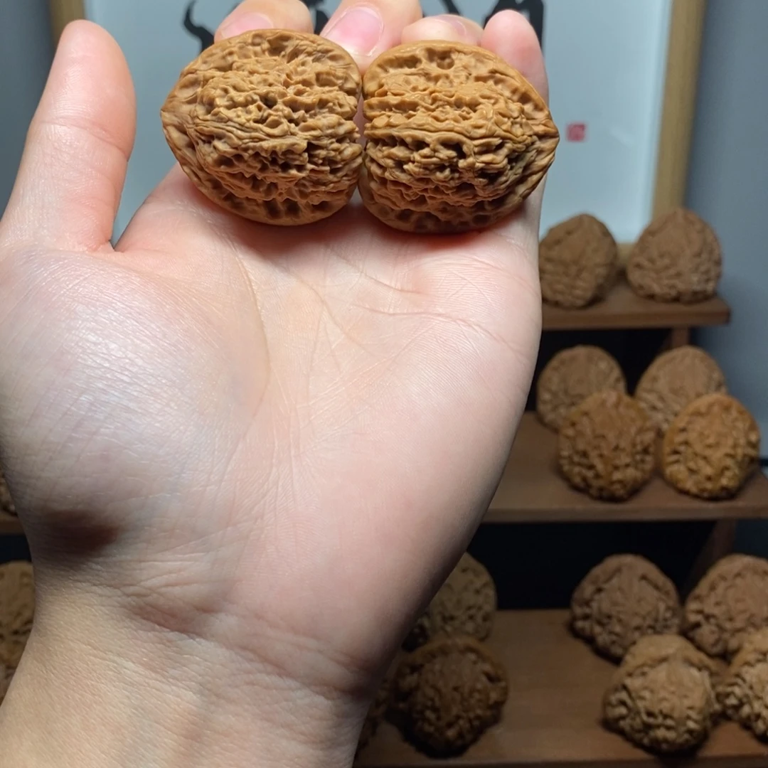 核桃南疆石37尺全品高炮三角