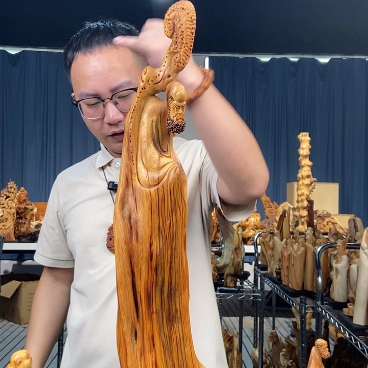 柏木（崖柏）随型摆件