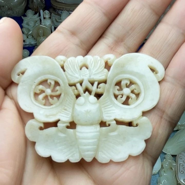 和田玉（青白玉）未镶嵌颈饰