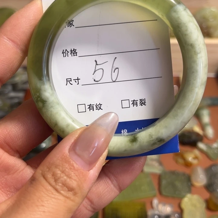 蛇纹石玉合金颈饰
