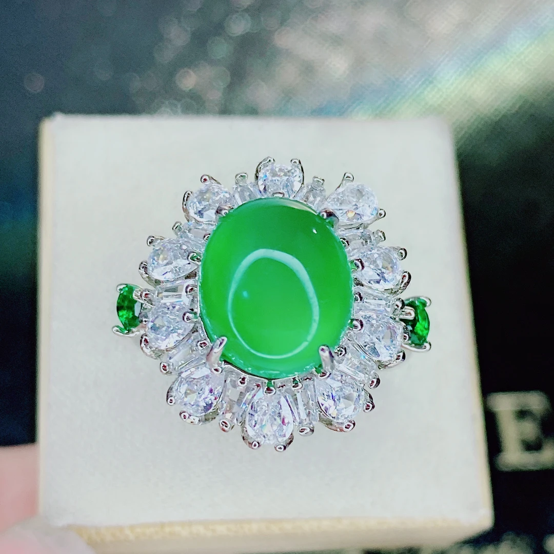 正品玛瑙绿玉髓蛋面精致爪镶大气女士戒指豪镶气质宴会款戒子F86