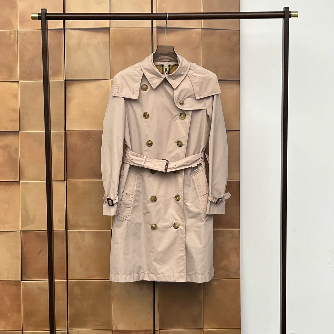 99新 BURBERRY/博柏利 裸粉色双排扣系腰带风衣/uk6码/31399