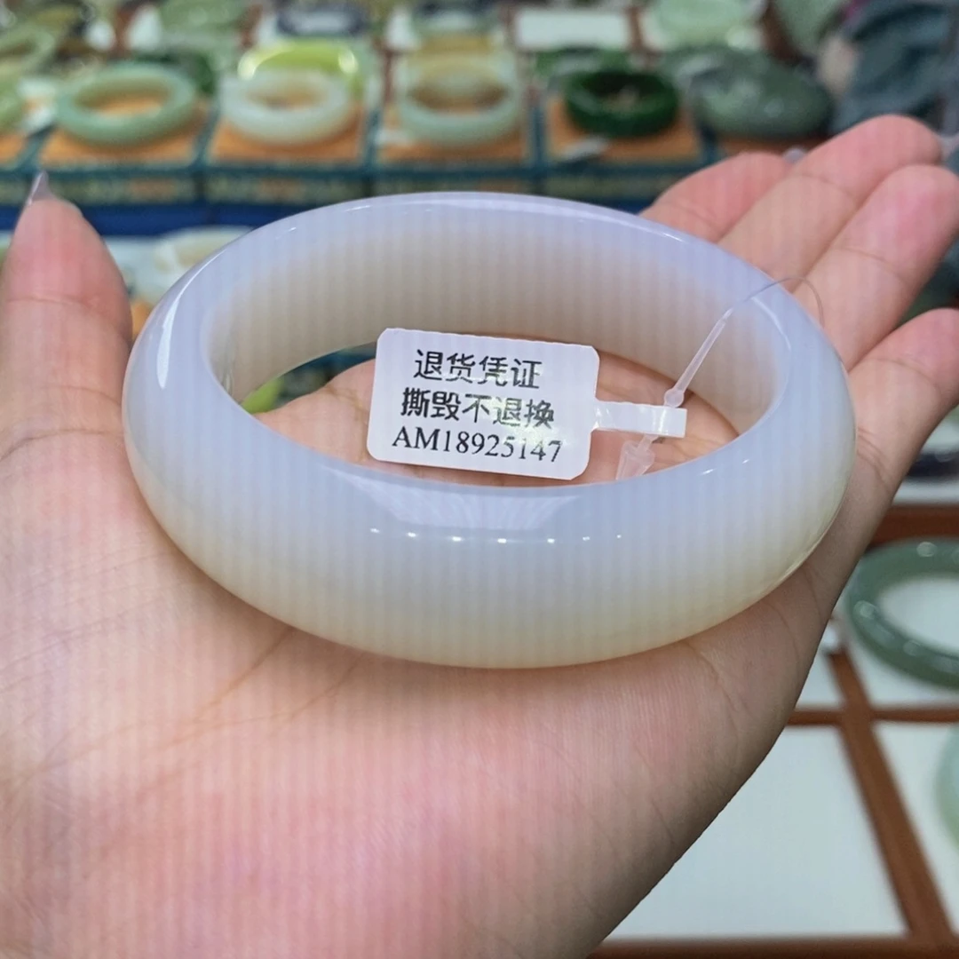 未镶嵌手镯和田玉和田玉且末羊脂白58