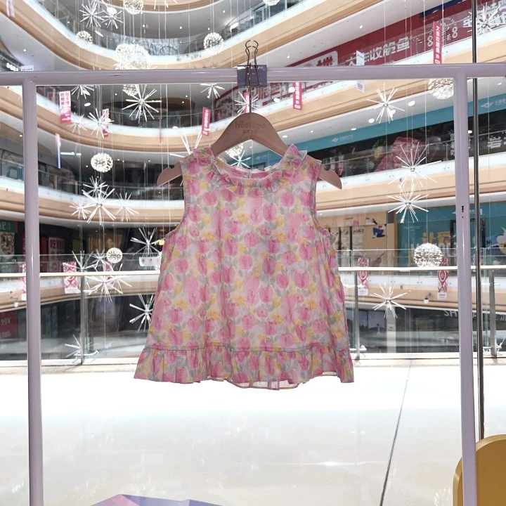 皇室童缘2025夏季女童时尚休闲印花碎花无袖娃娃衫17680236002