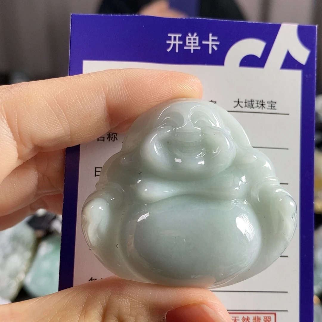 翡翠未镶嵌颈饰佛公