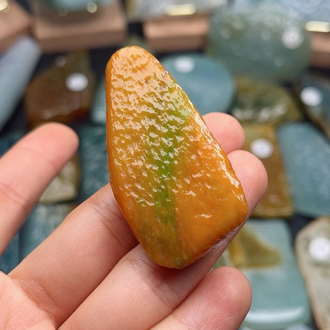 翡翠颈饰未镶嵌挂件